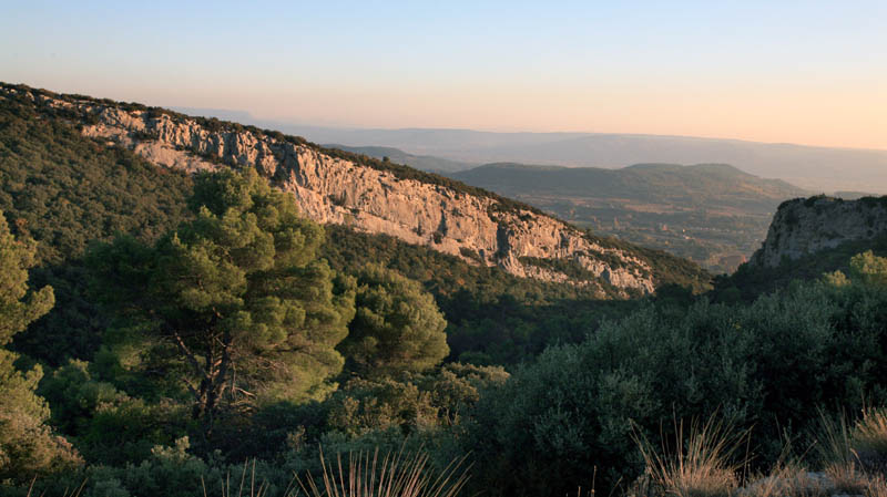falaise au sud du grand Luberon